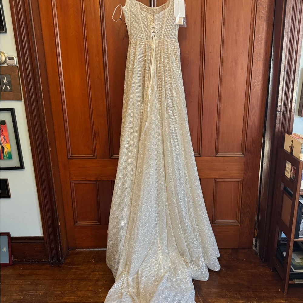 Galia Lahav GIGI Crystal Wedding Gown, Size 40, Sample New With Tags, UNWORN - Picture 6 of 9